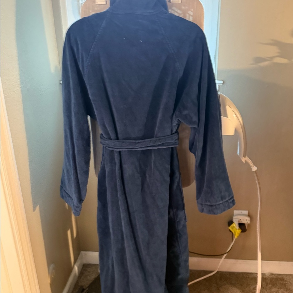 Frette Navy Blue Robe - Picture 2 of 5